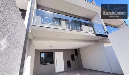 Sobrado com 3 quartos à venda, 150 m² por R$ 780.000 - Fazendinha - Curitiba/PR