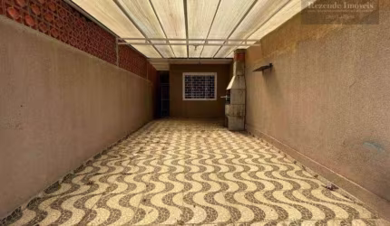Casa a venda no Campo de Santana