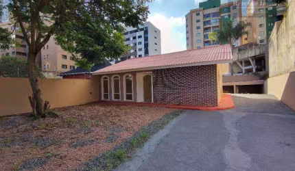 Casa com edícula para alugar por R$ 5.500/mês - Bigorrilho - Curitiba/PR
