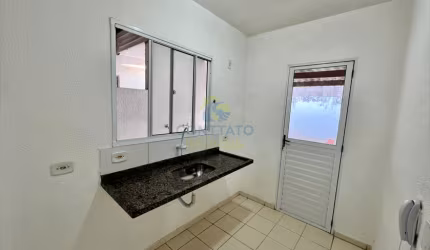 Casa Condomínio Rio Claro, 03 quartos, 02 garagem Valor 2.500,00