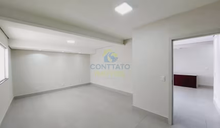Casa Ampla Comercial, 200m² 06 Salas e 01 Quarto - Valor 5.000/750.000