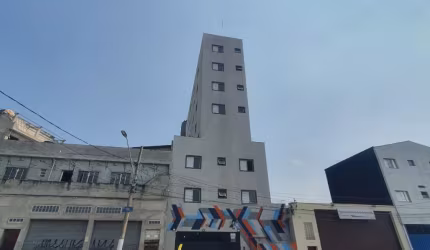 CONDUÇÃO NA PORTA METRÔ PATRIARCA