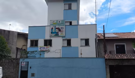 APARTAMENTO Á 200 METROS DO PARQUE DO CARMO