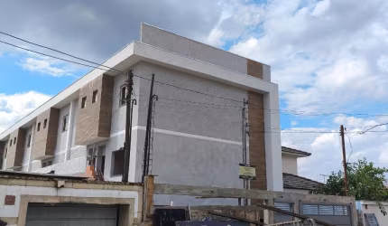 CASA EM CONDOMÍNIO FECHADO PRONTA ENTREGA 07/25