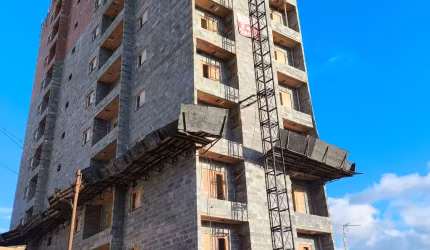 APARTAMENTO Á 400 METROS DÁ ESTAÇÃO DOM BOSCO