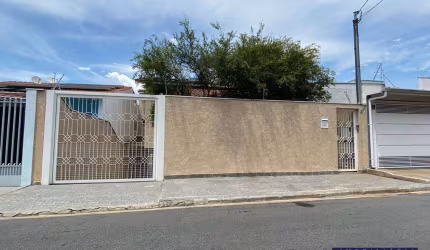 Casa com 4 dormitórios à venda, 230 m² por R$ 990.000,00 - Vila Mota - Bragança Paulista/SP