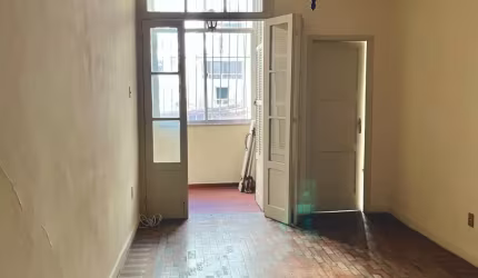 Vendo ótimo apto 3 quartos Icaraí Niterói