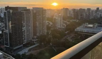 Apartamento NOVO  à Venda com 3 dormitórios, 2 vagas de garagem, com 159 m² - Vila Clementino