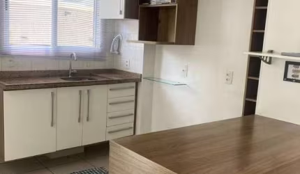 Casa Sobrado à Venda ou Locação com 3 dormitórios, 2 vagas de garagem, com 100 m² - Jardim São Pedro (Mogi das Cruzes)