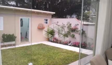 Casa / 2 Dormitórios / 2 Vagas / Jardim Europa / Porto Alegre / RS