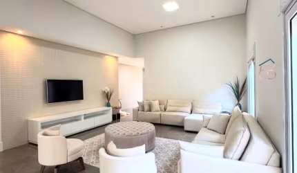 Linda casa terrea no Florais do Lagos, por R$ 3.300.000,00