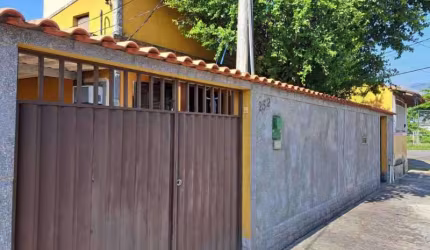 Casa com 3 quartos à venda na Rua Santo Ângelo, Realengo, Rio de Janeiro por R$ 450.000