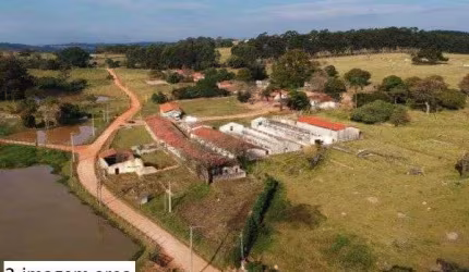 Sítio com 7 dormitórios à venda, 17000 m² por R$ 3.200.000,00 - Pedregulho - Itu/SP