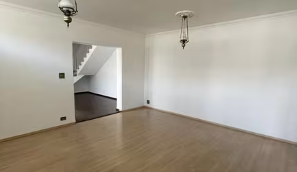 Casa com 3 dormitórios para alugar, 223 m² por R$ 4.106,35/mês - Centro - Itu/SP