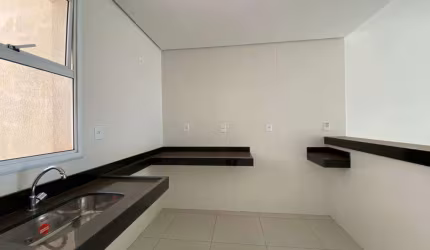Apartamento para Venda em Uberlândia, Santa Mônica, 3 dormitórios, 3 suítes, 4 banheiros, 2 vagas