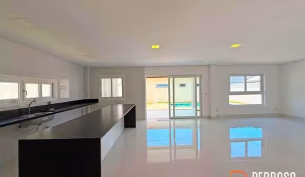 Casa duplex - 270 m2 - 4 quartos (3 suites) - Alphaville Natal - Nunca habitada - Financiavel