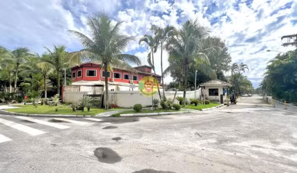 Terreno em Condomínio Exclusivo – 432,30 m² a 50 Metros da Praia