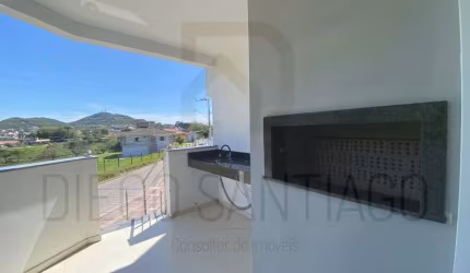 Apartamento térreo à venda em Garopaba-SC, bairro Ambrósio: 2 quartos, 1 suíte, 3 salas, 2 banheiros, 1 vaga e 97m²!