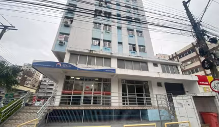 Sala comercial para alugar na Rua Charles Ferrari, 213, Kobrasol, São José por R$ 3.500