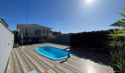 Casa com 4 quartos à venda na Rua Alcebíades Vidal de Souza, 832, Serraria, São José por R$ 750.000