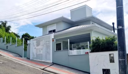 Casa com 3 quartos à venda na Rua das Garças, 27, Pedra Branca, Palhoça por R$ 2.200.000