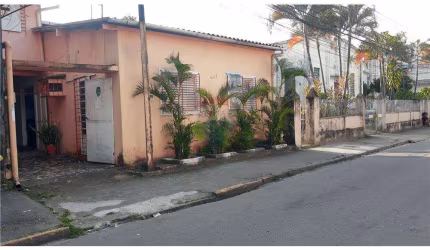 Prédio Comercial com 373 m²  em Casa Amarela - RECIFE