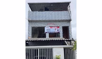 Oportunidade Única: LINDO Duplex com 2 Casas no Engenho do Meio – excelente preço