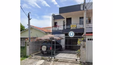 Casa dos Sonhos com 5 Quartos e Excelente Localização – Agende Sua Visita Hoje!'