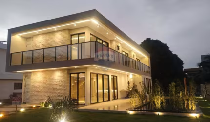 Vendo casa espetacular,  de alto padrão, no Condomínio Terra Viva, km 14 de Aldeia