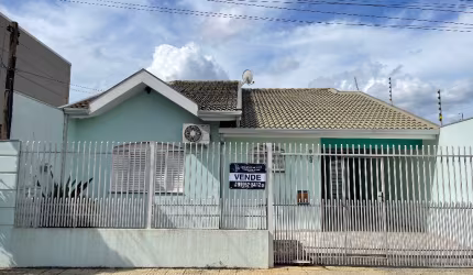 Casa com espaço gourmet próximo Shopping Cidade