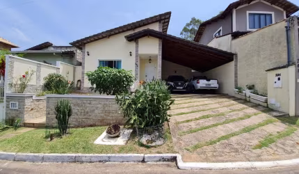 Casa com 4 quartos à venda, 167 m² por R$ 839.000 - Colinas do Imperador - Juiz de Fora/MG