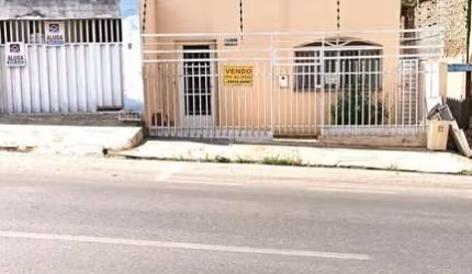 À VENDA  CASA TÉRREA COMERCIAL/RESIDENCIAL - BAIRRO GOIABEIRAS