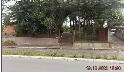 Oportunidade!! Casa 03 dormitórios, amplo terreno, valor diferenciado. VENDA ABAIXO DO VALOR DE MERCADO!