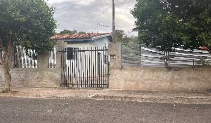 Oportunidade! Casa 02 dormitórios, valor diferenciado. VENDA ABAIXO DO VALOR DE MERCADO!
