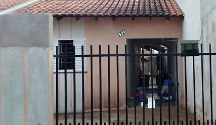 Oportunidade!! Casa 02 dormitórios, valor diferenciado. VENDA ABAIXO DO VALOR DE MERCADO!