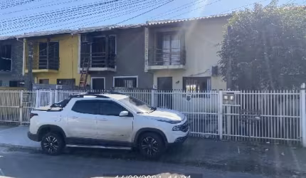 Oportunidade!! Sobrado 02 dormitórios, valor diferenciado. VENDA ABAIXO DO VALOR DE MERCADO!