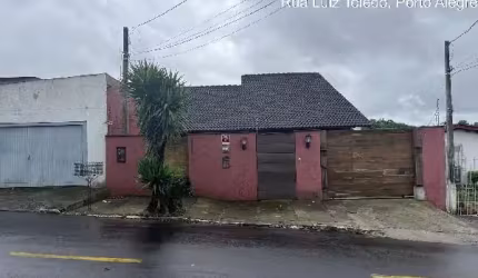 Oportunidade!! Casa 03 dormitórios, valor diferenciado. VENDA ABAIXO DO VALOR DE MERCADO!