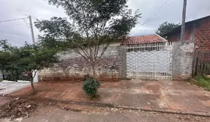 Oportunidade!! Casa 02 dormitórios, valor diferenciado. VENDA ABAIXO DO VALOR DE MERCADO!