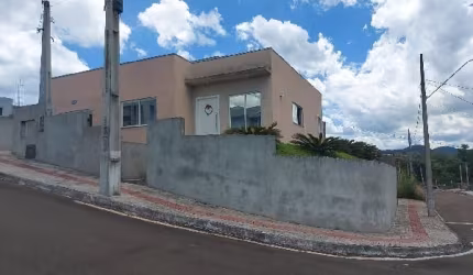 Oportunidade!! Casa  02 dormitórios, valor diferenciado. VENDA ABAIXO DO VALOR DE MERCADO!