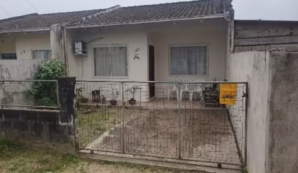 Oportunidade!! Casa 02 dormitórios, valor diferenciado. VENDA ABAIXO DO VALOR DE MERCADO!