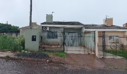 Oportunidade!! Casa 02 dormitórios, valor diferenciado. VENDA ABAIXO DO VALOR DE MERCADO!