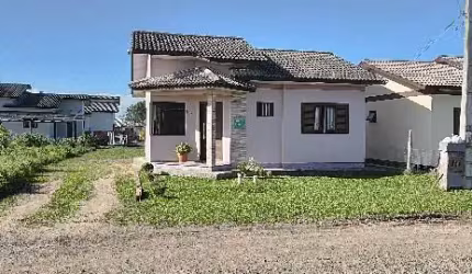 Oportunidade!! Casa 02 dormitórios, valor diferenciado. VENDA ABAIXO DO VALOR DE MERCADO!