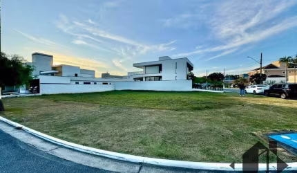 Terreno à venda, 679 m² por R$ 1.200.000,00 - Condomínio Residencial Green Park - Taubaté/SP