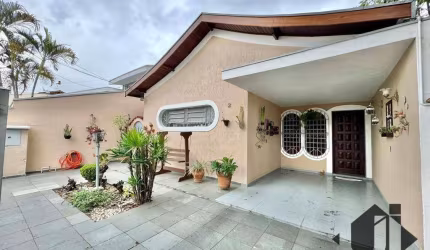 Casa com 3 dormitórios à venda, 100 m² por R$ 450.000,00 - Vila São Geraldo - Taubaté/SP