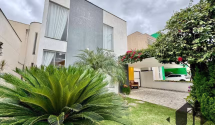 Casa com 3 dormitórios à venda, 199 m² por R$ 1.100.000,00 - Campos do Conde Versailles - Tremembé/SP