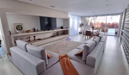 Sobrado com 4 dormitórios à venda, 380 m² por R$ 4.990.000,00 - Cidade São Francisco - São Paulo/SP