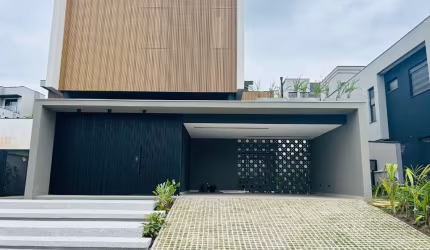 Casa no condomínio Alphaville II