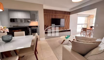 Apartamento a venda totalmente mobiliado com 101m², 3 dormitório com vista para o mar, na praia da Enseada no Guaruja.