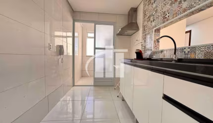 Apartamento reformado a venda no Jaguaré com 3 dormitórios, sacada e condomínio com lazer – Pronto para Morar!
