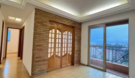 Apartamento para locação no Butantã, ao lado do portão 3 da USP, com 3 quartos, sacada, 1 vaga de garagem.